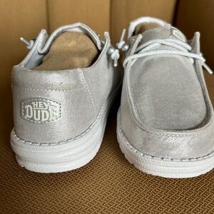 HEY DUDE Wendy Metallic Shine